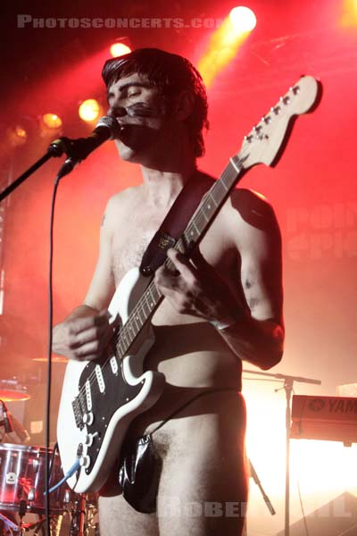 HUNX AND HIS PUNX - 2010-05-05 - PARIS - Point Ephemere - 